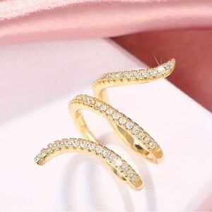 NEW Elegant Gold & Diamond Adjustable Ring